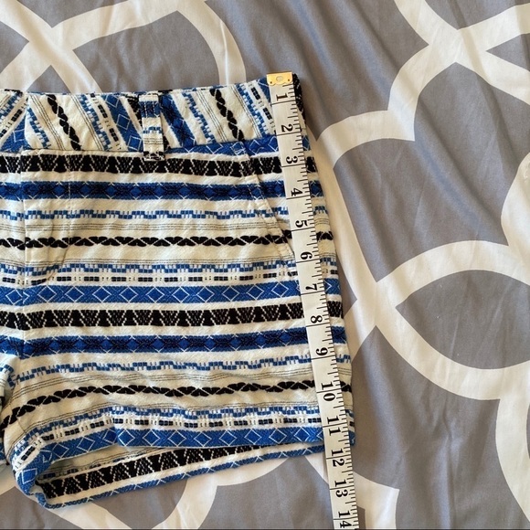 GAP cotton striped blue and white shorts size 2 - Picture 9 of 11
